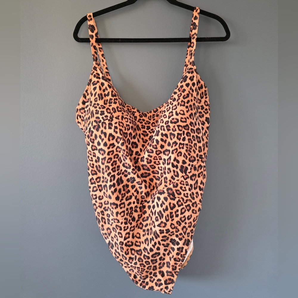 NWT Summersalt The Marina Leopard Print Swimsuit